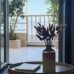 아파트 Sea La Vie - Beachfront Retreat *