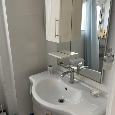 Apartment Sea La Vie - Beachfront Retreat