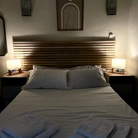 Sea La Vie - Beachfront Retreat Loutraki (Corinthia)