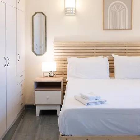 Sea La Vie - Beachfront Retreat * Loutráki