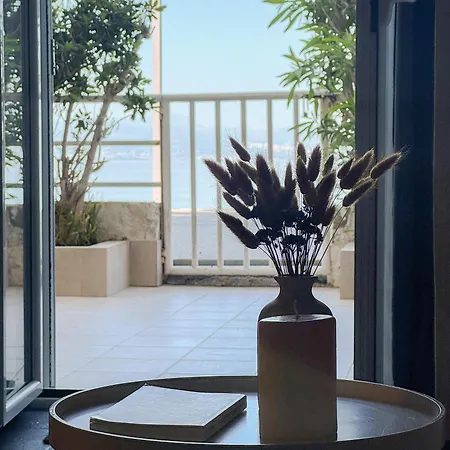 Lägenhet Sea La Vie - Beachfront Retreat *