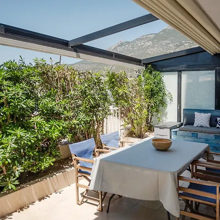 Sea La Vie - Beachfront Retreat