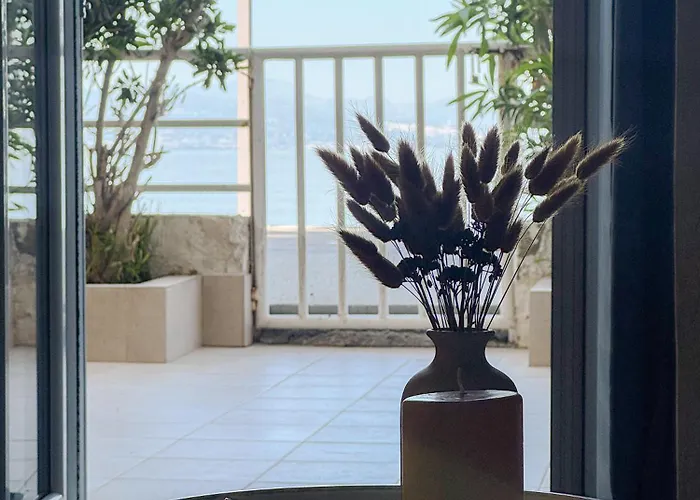 דירה Sea La Vie - Beachfront Retreat *